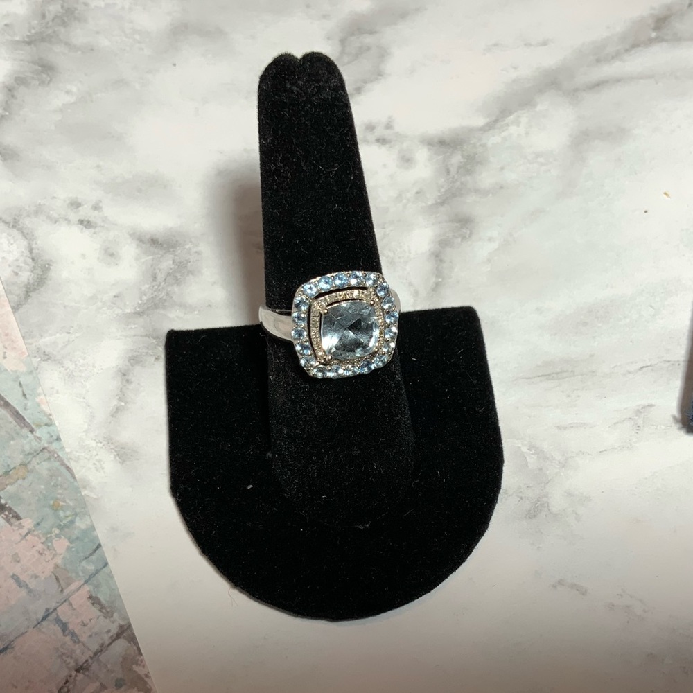 Stunning 10K Cushion-Cut Swiss Blue Topaz & Diamond Ring - Double Halo - Sz 6.75 - Picture 3 of 16